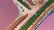 Photographer Captures Stunning Pink Lake in Western Australia