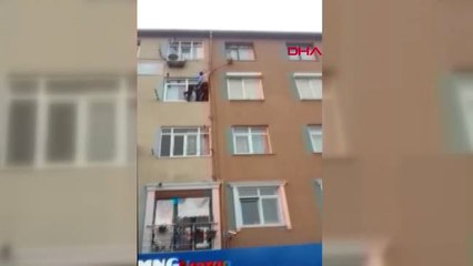 Kediyi Kurtarmak İsteyen Zabıtanın Mücadelesi