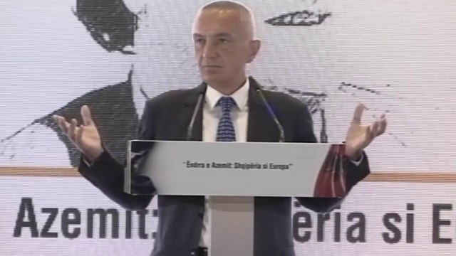 Meta ne 20 vjetorin e vrasjes Azem Hajdarit: Demokracia kerkon guxim