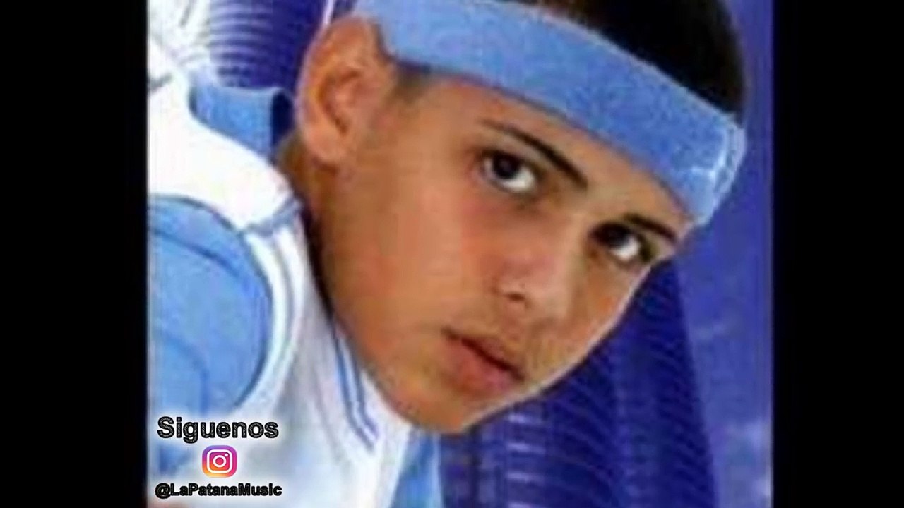Cosculluela y otros artistas reaccionan a la tiraera de Anuel AA