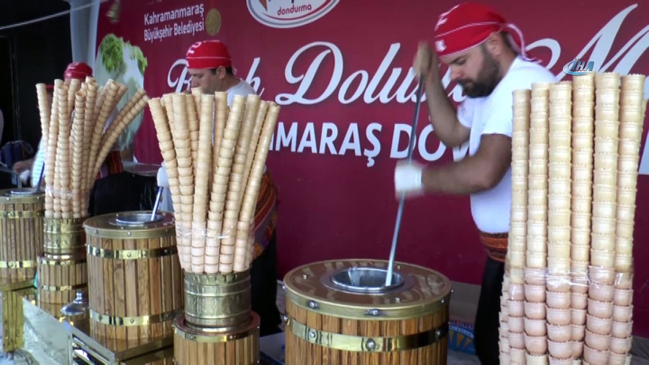 Gaziantep'te Maraş dondurması keyfi