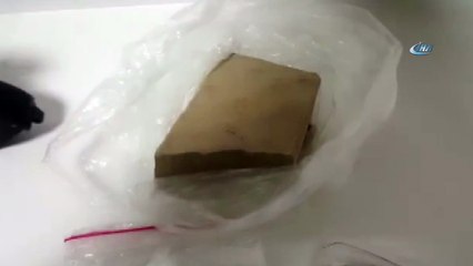 Fatih’te Türkmenistan uyruklu uyuşturucu tacirleri kıskıvrak yakalandı