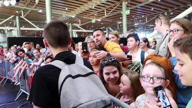 1ÈRE CONVENTION 1ER MEETUP SOLO ! JE RENCONTRE MES ABONNÉS AU GEEK DAYS - Néo The One