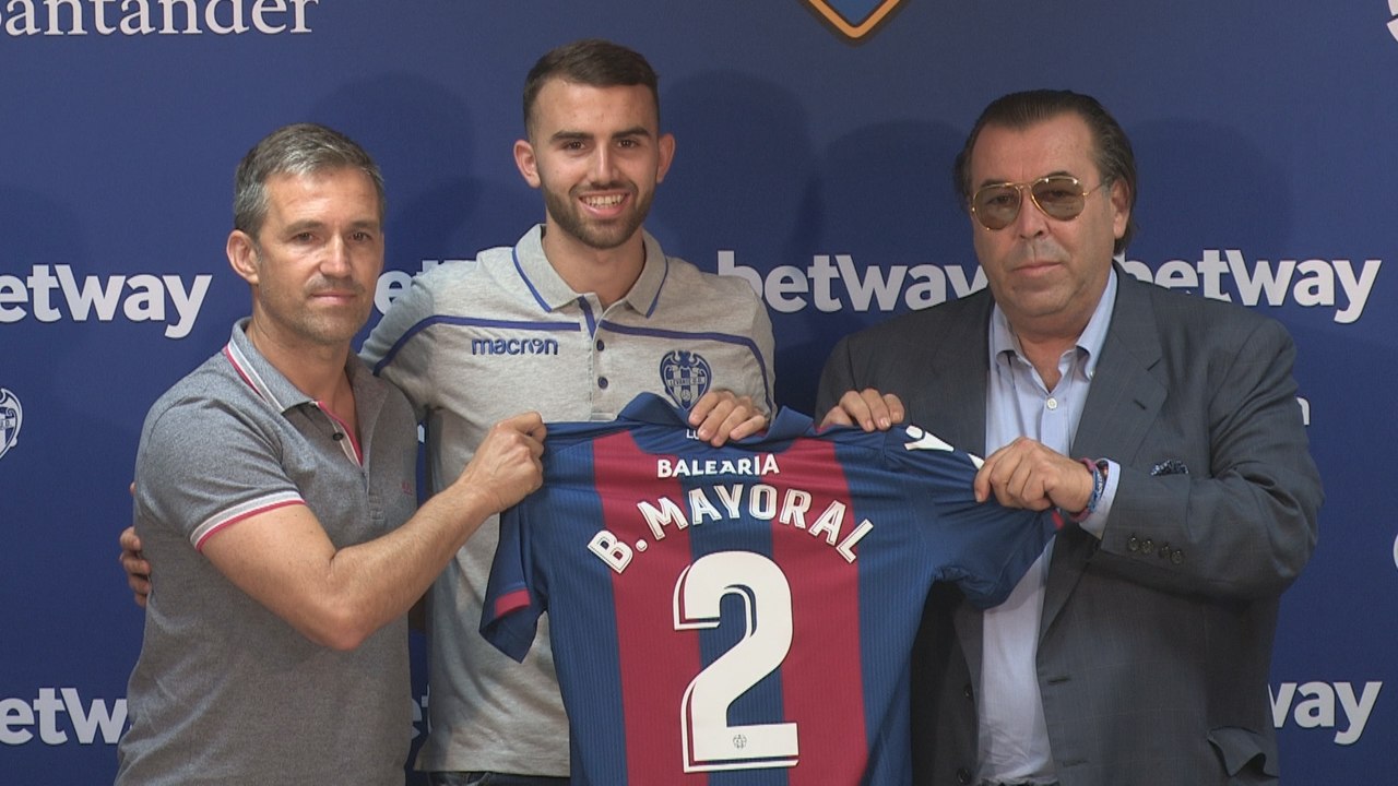 Borja Mayoral reconoce que si no llegan a fichar a Mariano, seguiría en el Real Madrid