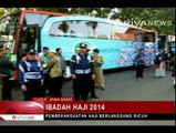 Pengantar Jemaah Calon Haji Robohkan Pagar