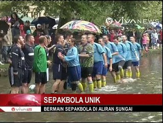 Laga Sepakbola di Aliran Sungai