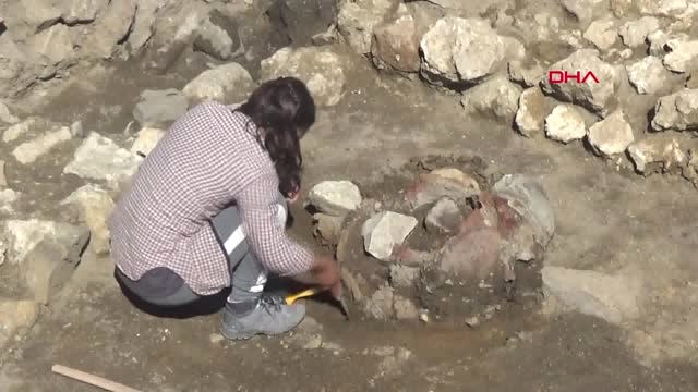 Gümüşhane Kelkit'teki Antik Kentte 2 Bin Yıllık Eserler Gün Yüzüne Çıkıyor
