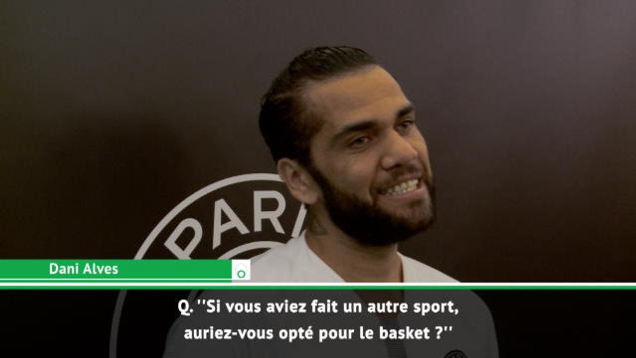 PSG - Dani Alves aurait ''rêvé de faire de la Formule 1''
