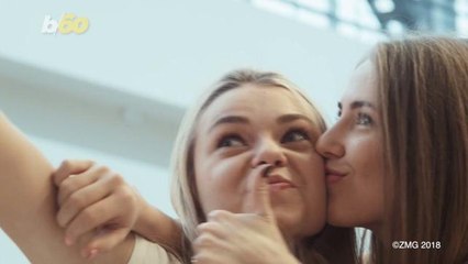 Here's Why You Shouldn't Post Pics of Your Boarding Pass on Social Media