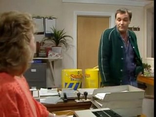 Brush Strokes S01 E02