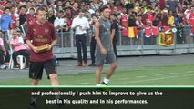 Emery insists his relationship with Ozil is 'positive'