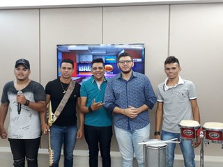 Banda Izael  Forró Zueira e Lucas Cantor da cidade de Baixio-CE se apresentam na TV Diário do Sertão