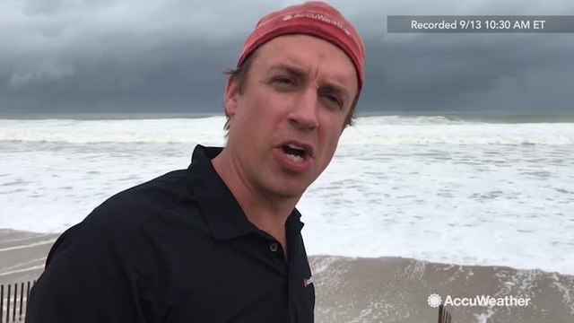 Reed Timmer reports on massive surf developing off North Carolina coast