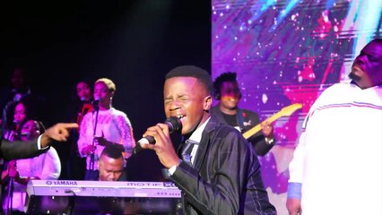 Sipho Ngwenya feat Nkabinde Brothers- Konke Kuhamba Kahle