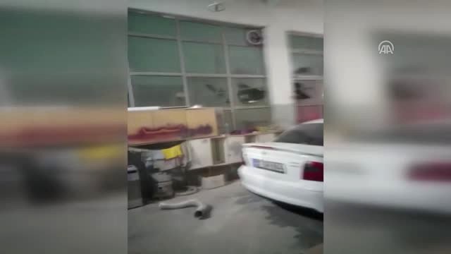 Ceviz Büyüklüğündeki Dolu Araçlarda Hasara Neden Oldu (2)