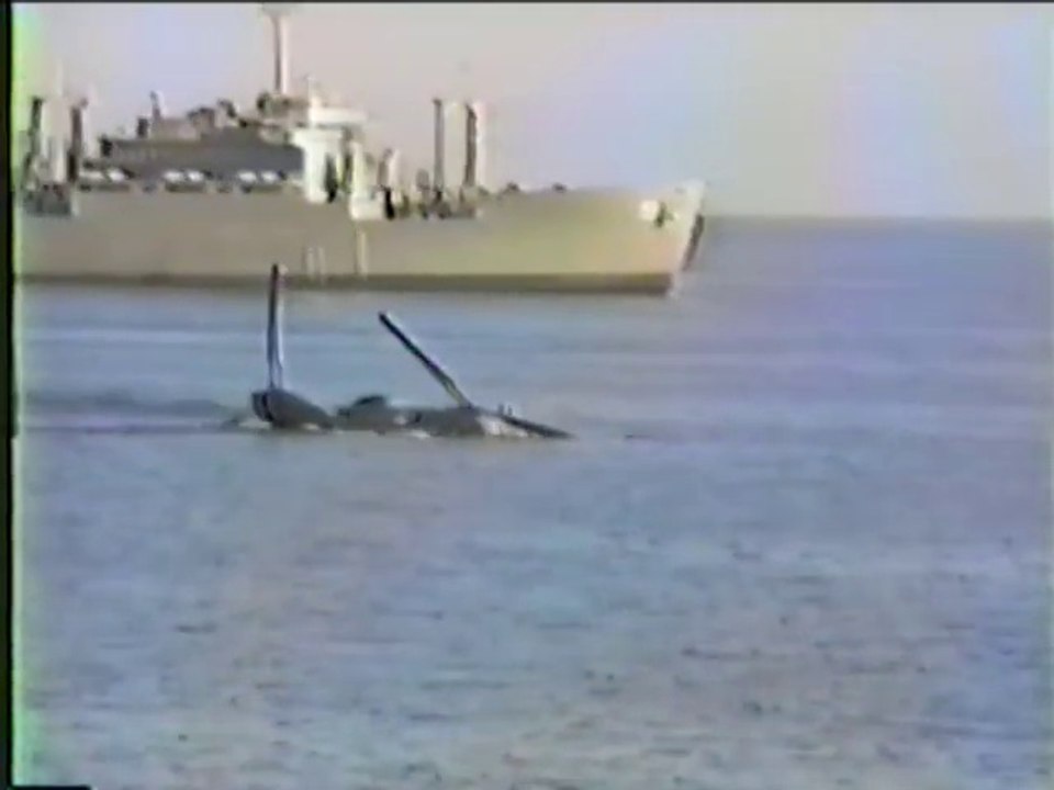 Engine failure as CH-46 crashed into Sea - Helo Didn’t Float Like It Should