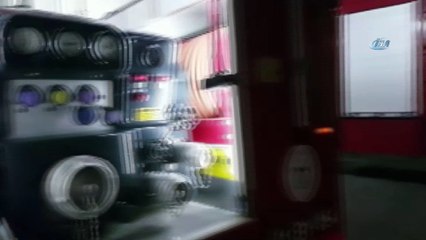 Fabrika işçilerinin kaldığı konteynerde çıkan yangın paniğe neden oldu