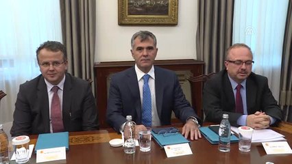 TBMM Başkanı Yıldırım, Maarif Vakfı Başkanı Akgün ve Beraberindeki Heyeti Kabul Etti