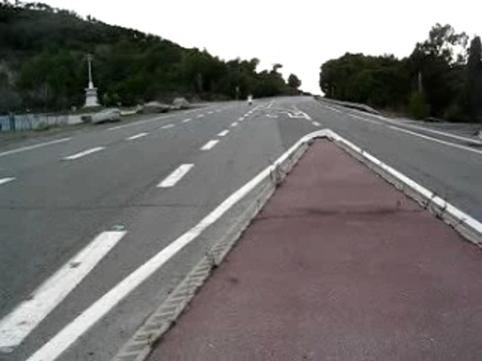 Mo qui cabre avec le scoot a chris