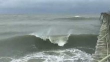 Waves Pound North Carolina Shore as Hurricane Florence Edges Closer