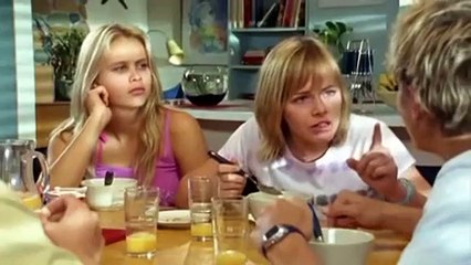 Blue Water High S02E25