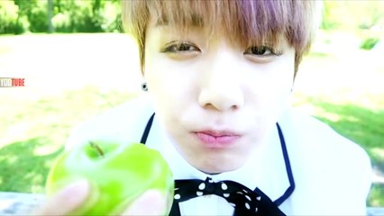 [ENG] Whenever BTS is Hungry... | BTS Shares & Eats Anything Compilation