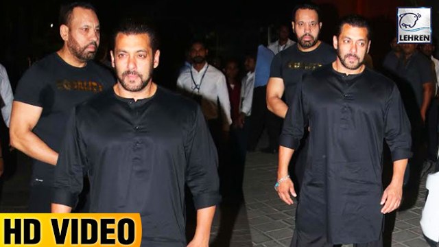 Salman Khan Visits Sister Arpita Khans House Ganpati Celebrations