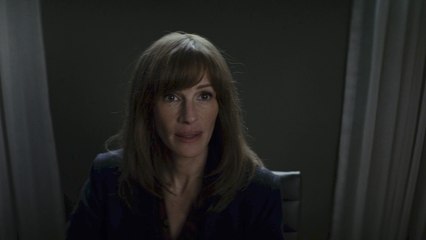 Julia Roberts Is In 'Homecoming' TV Spot