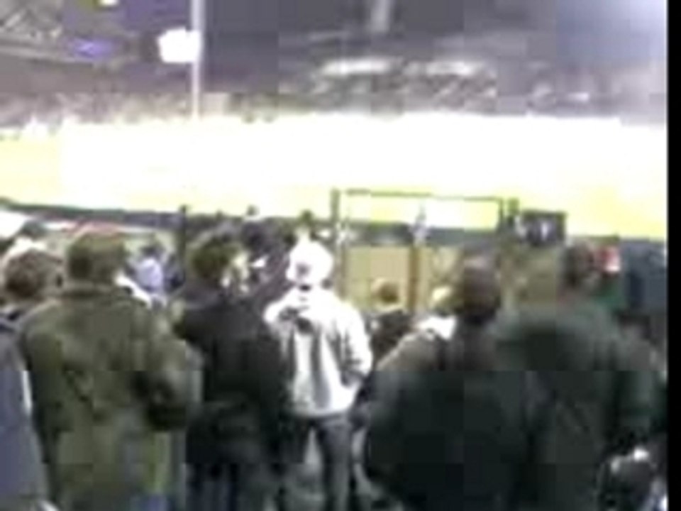 [OM-Lemans]-CU'84- OM Allez allez, Pogo avec les defoncés