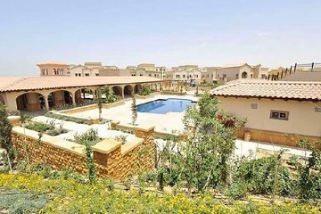 فيلا 687 متر ريسيل بالتقسيط بكمبوند اب تاون كايرو ليفانا