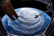 Florence Kasırgası Etkisini Sürdürüyor