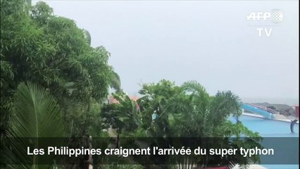 Evacuations aux Philippines avant l'arrivée d'un violent typhon