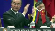 Maduro firma acuerdos en China tras homenajear al 