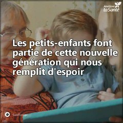 Les petits-enfants sont les plus beaux des cadeaux, de véritables rayons de soleil et d'espoir pour le coeur de leurs grands-parents