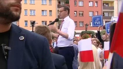 Midnight deadline looms for Warsaw