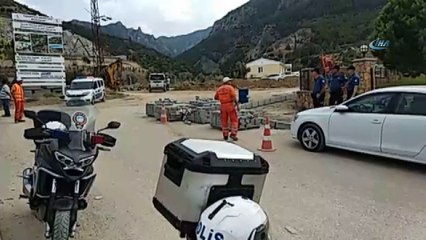 Denizli'de yapay şelale inşaatındaki vinç kazasında hayatını kaybeden işçi sayısı 3'e çıktı