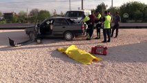 Otomobil minibüsle çarpıştı: 2 ölü, 3 yaralı - KONYA