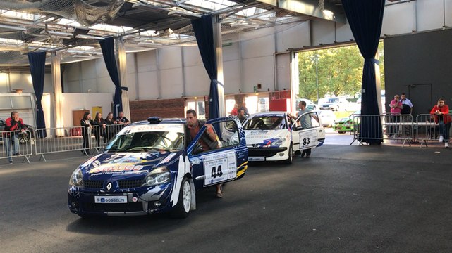 Enregistrement des équipages avant le rallye