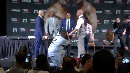 Chuck Lidell vs Tito Ortiz Faceoff