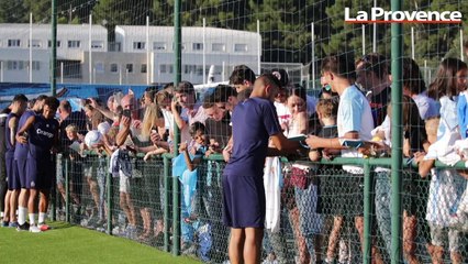OM : séance de dédicaces surprise pour les 250 supporters à la Commanderie