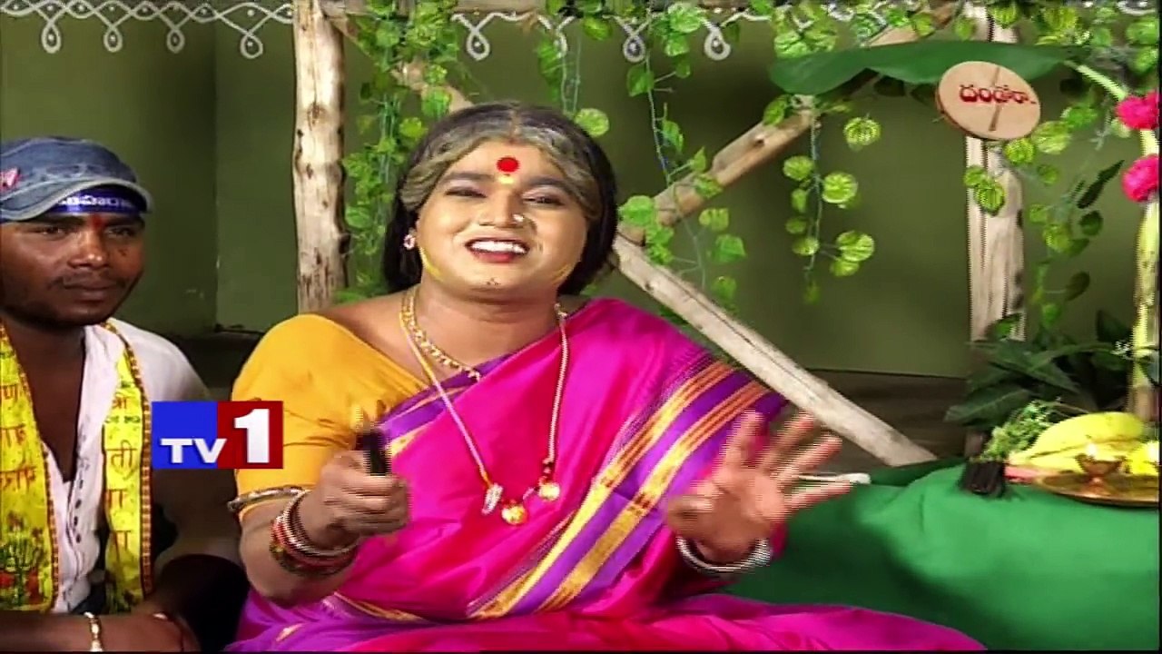 గణపతి పూజ జేస్తున్న కొమ్రక్క || Jabardasth Komaram Dandora || 13-09-2018 - TV1