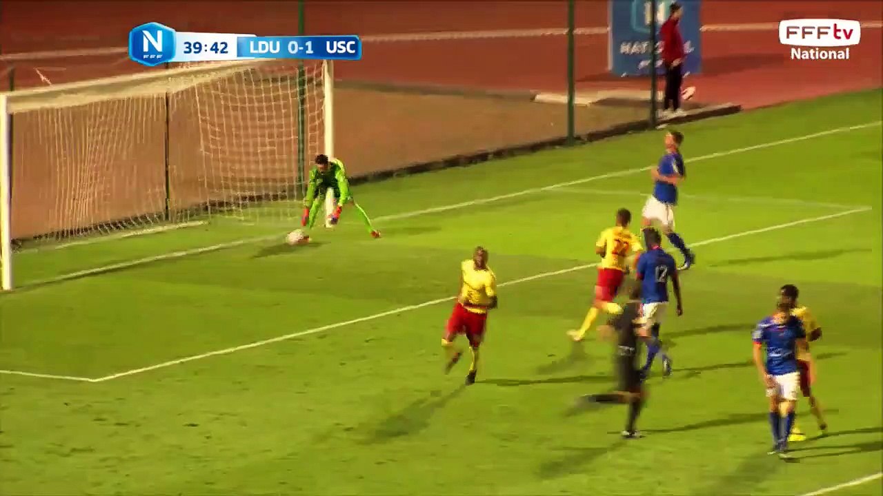 Tuta transforme le pénalty ! 1-1 !