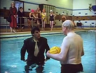 Waiting For God S02 E09