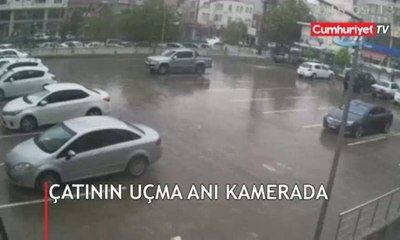 Çatının uçma anı kamerada