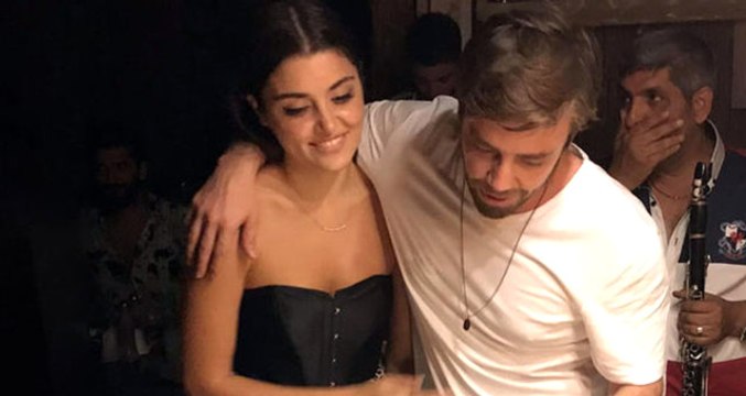 Ünlü Çift Hande Erçel ile Murat Dalkılıç Ayrıldı