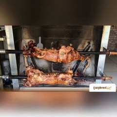 İstanbul’da Kuzu Çevirme Yemek İsteyenler Varsa, Tandırevi’ne Bekliyoruz.
