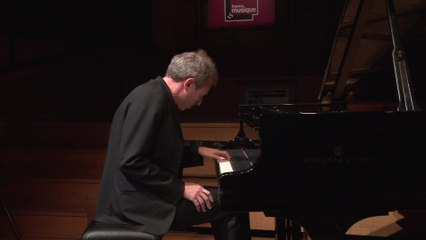 Schulhoff : Suite pour la main gauche n°3 (extraits) (Maxime Zecchini)