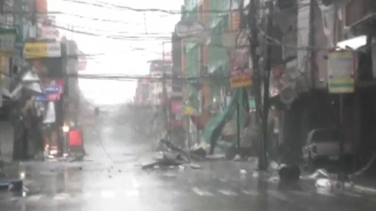 'Mangkhut' verwüstet die Nordphilippinen