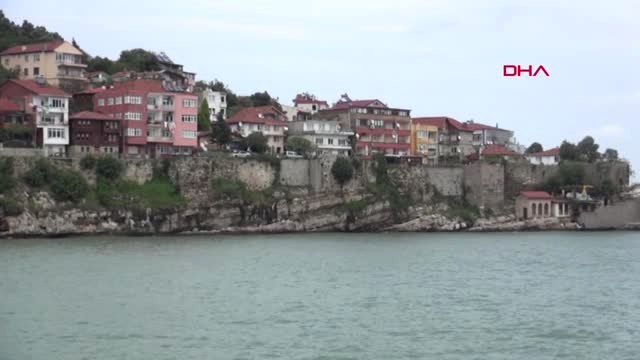 Bartın Amasra Kalesi'nin Altındaki Kayalıkta Çökme