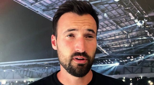 R1 U15 – Vincent PIERRON réagit après la défaite du FBBP01 à l’OL